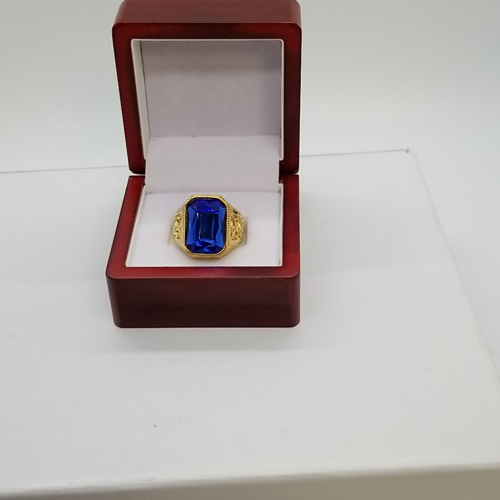 Mans ring